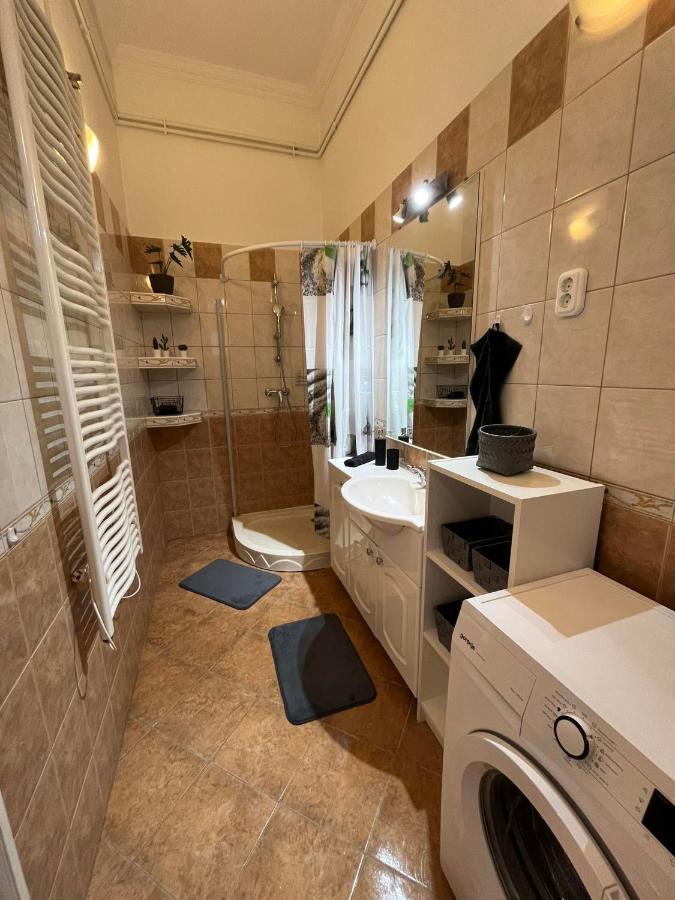 Szeged Apartman Esterno foto